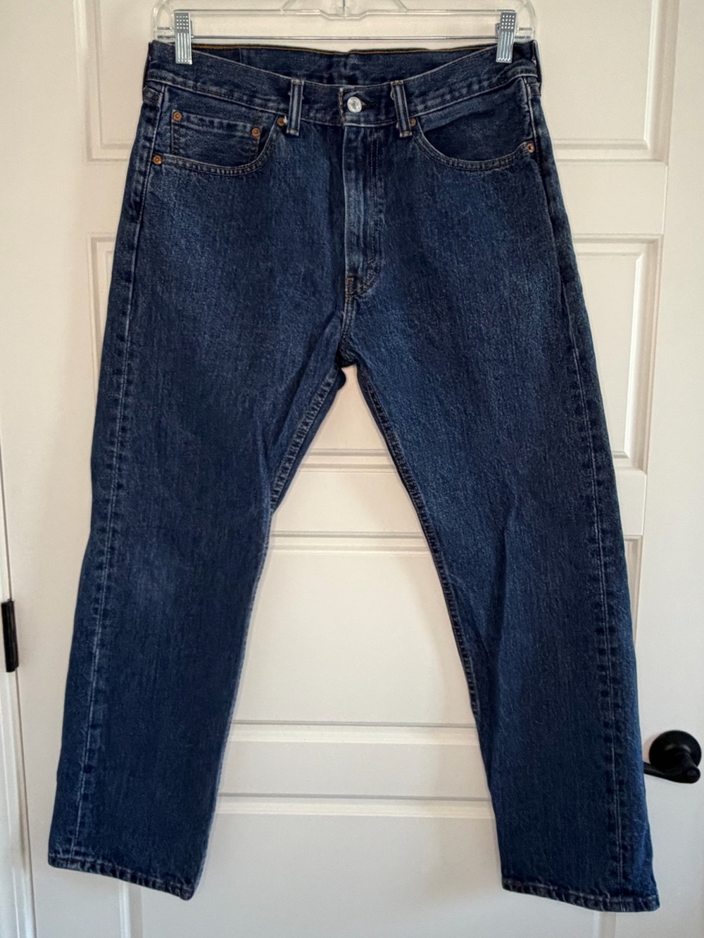 Levi's 505 Mens Size 34x30 Medium Wash Jeans Denim 5 Pocket Iconic Cowboy Cotton